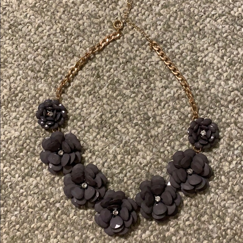 Gray flower statement necklace